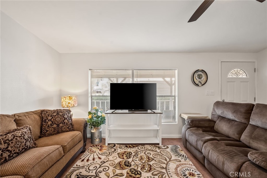 586 Channel Way Property Photo 13