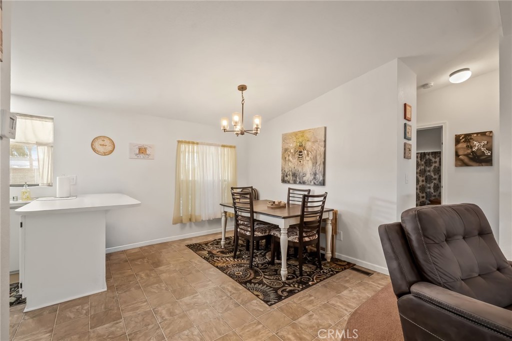 586 Channel Way Property Photo 14