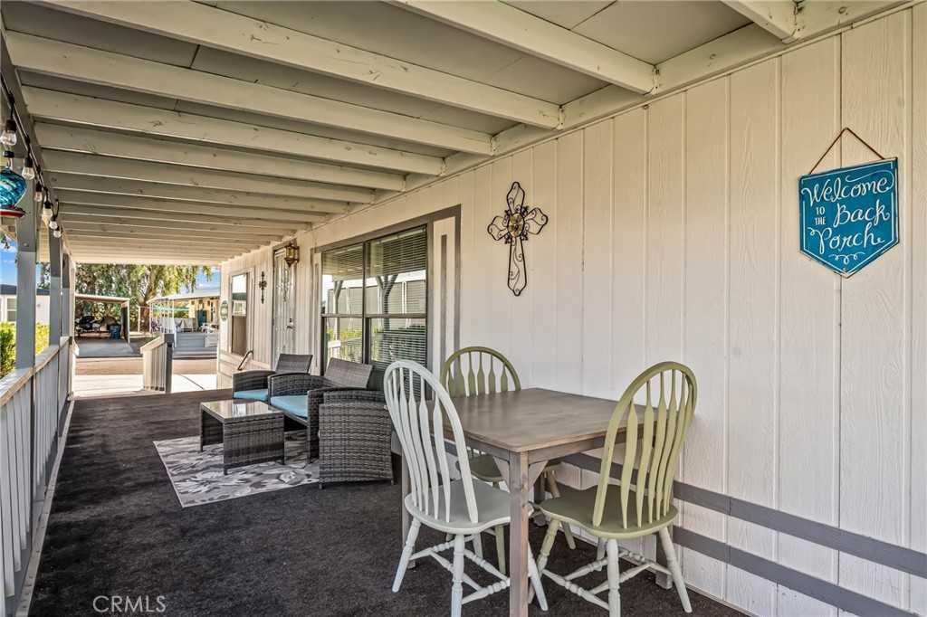 586 Channel Way Property Photo 42