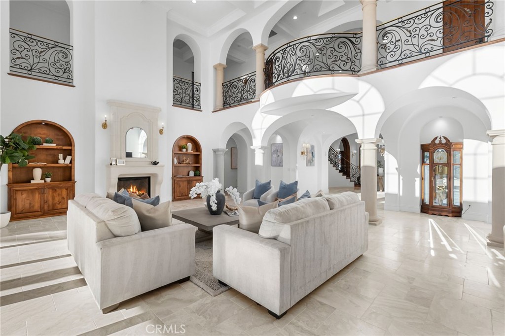 1243 Via Venezia Property Photo 24