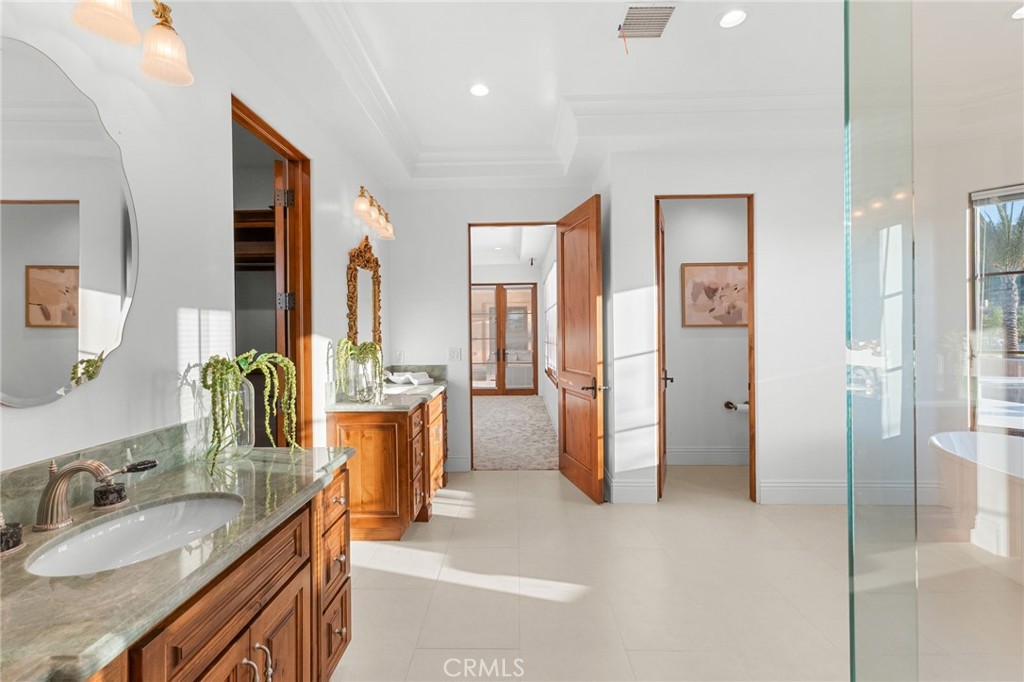 1243 Via Venezia Property Photo 42