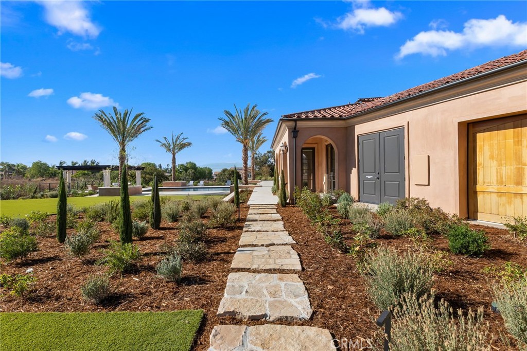 1243 Via Venezia Property Photo 66
