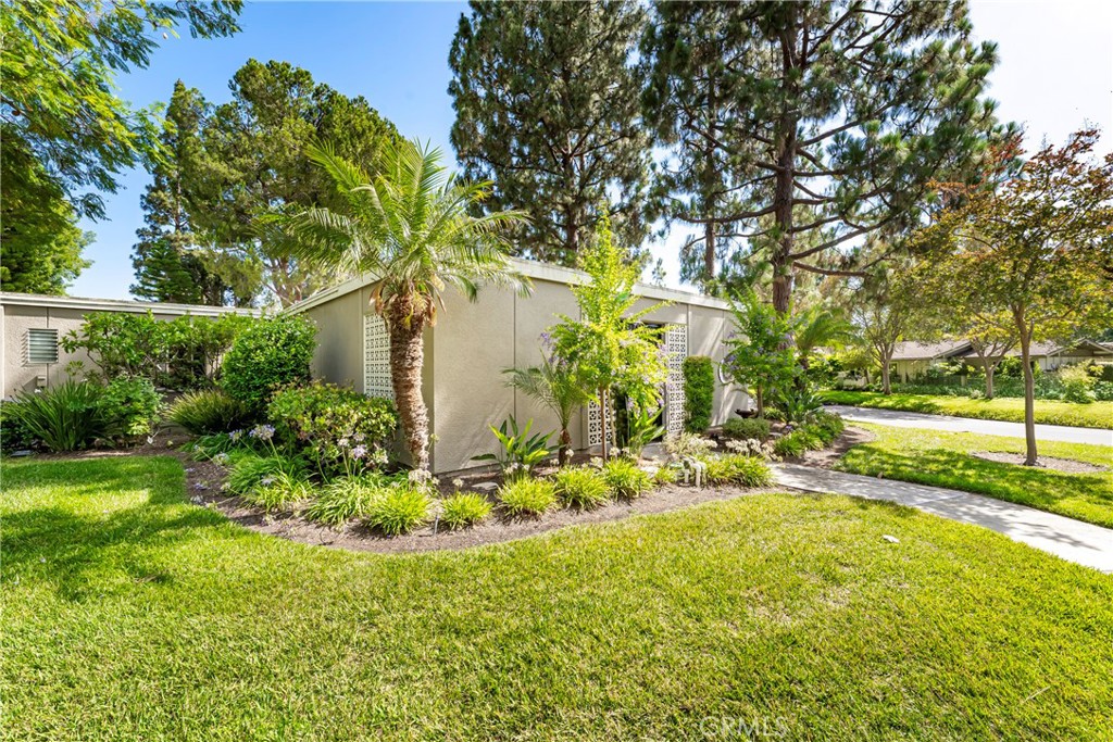 109 Via Estrada A Property Photo 3
