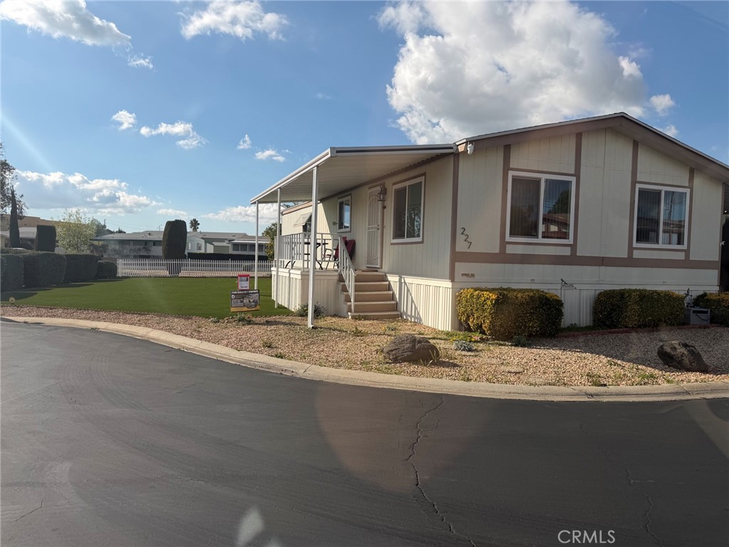 23820 Ironwood Property Photo 1