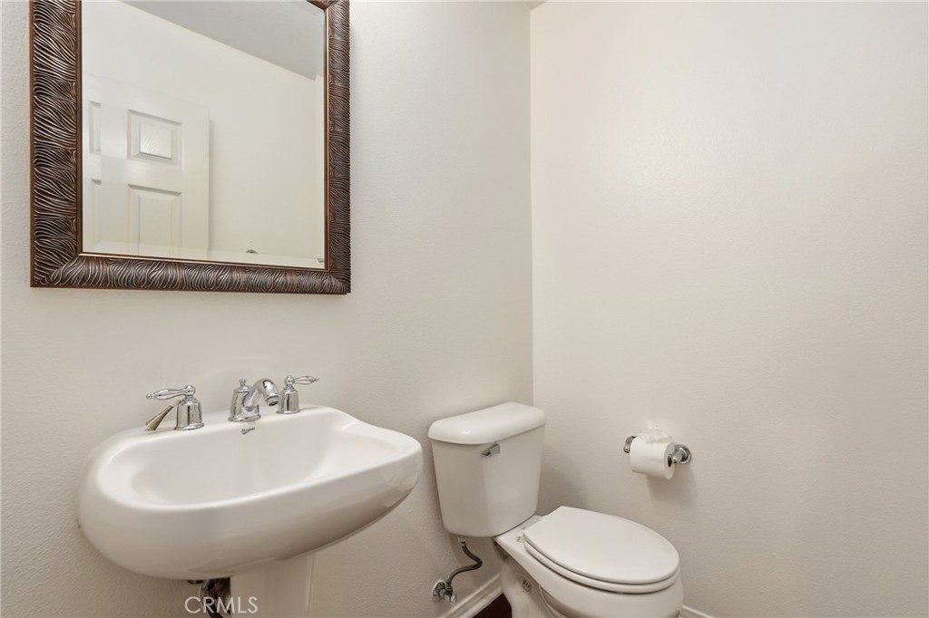 355 Flyers Lane Property Photo 14