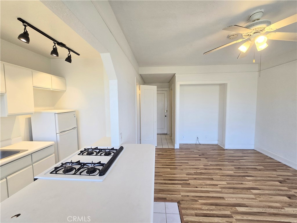 455 E Ocean Blvd 515 Property Photo 11