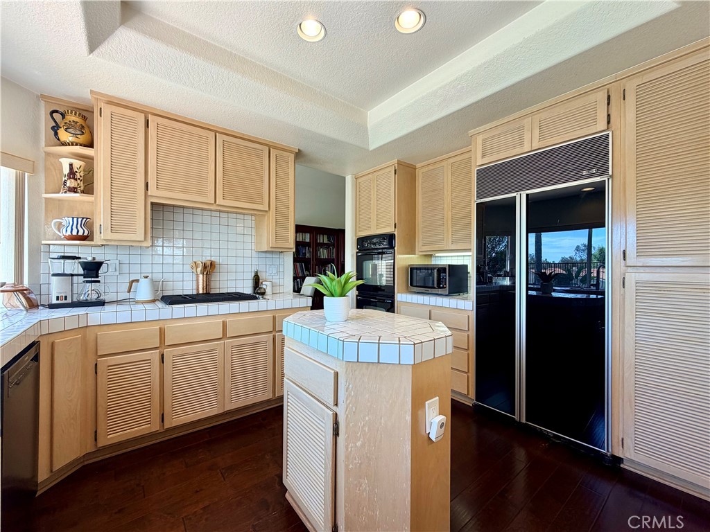 12 Siros Property Photo 15