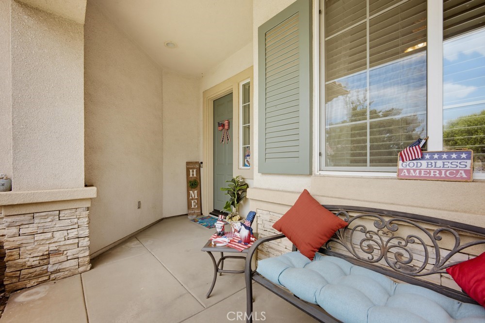 913 Avenal Property Photo 5