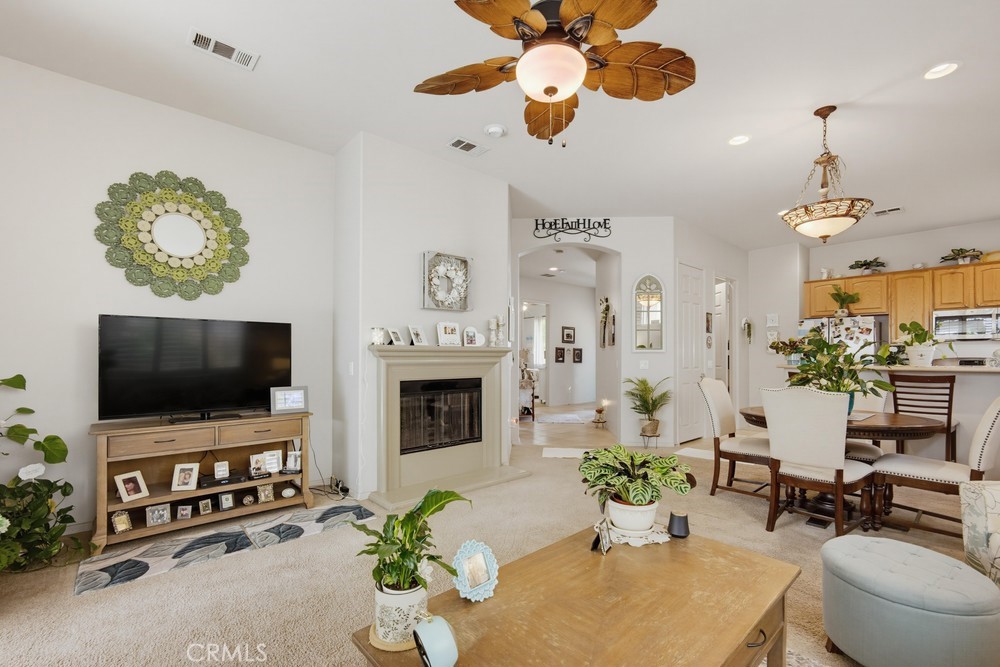 913 Avenal Property Photo 10