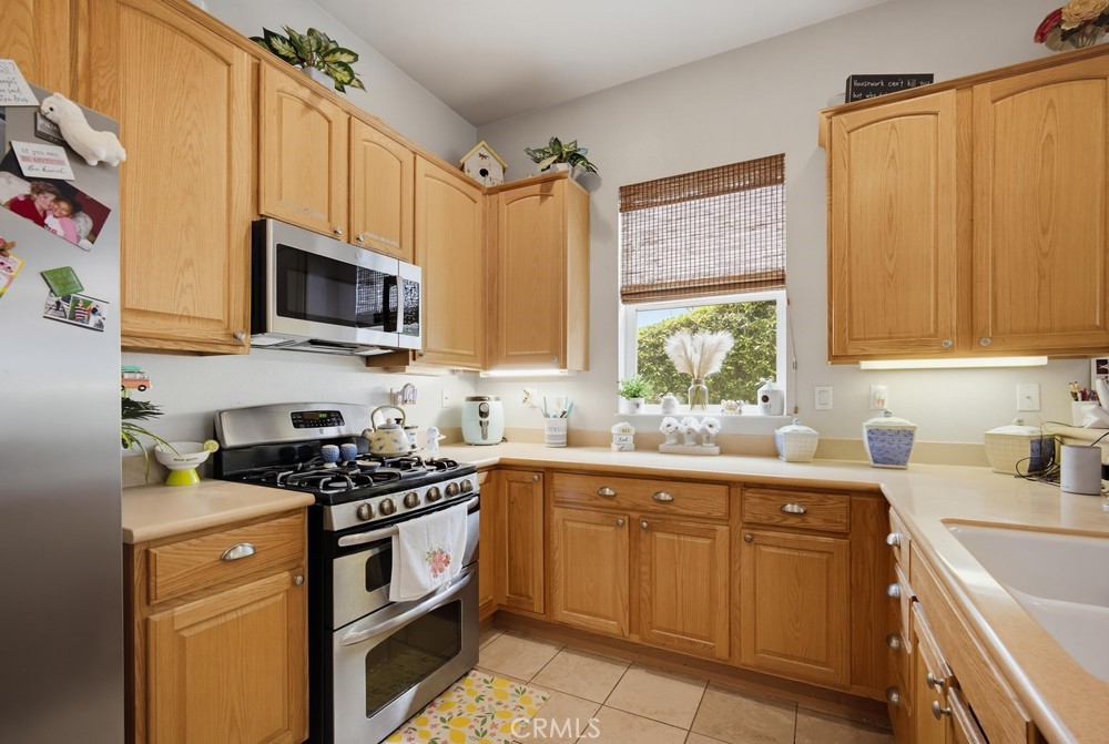 913 Avenal Property Photo 13