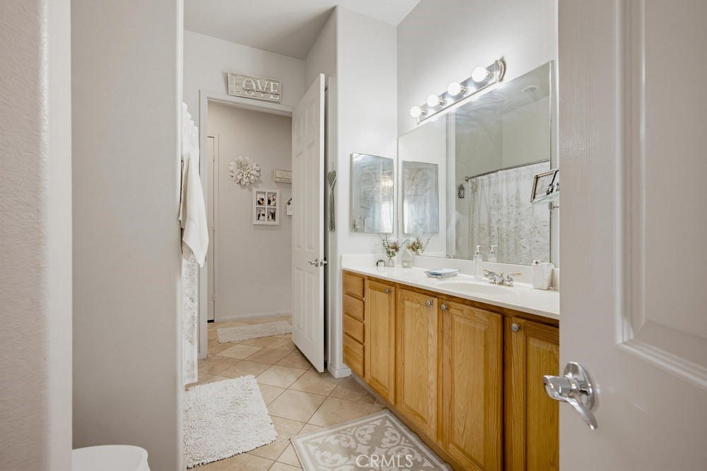913 Avenal Property Photo 17
