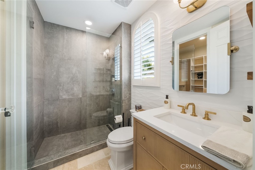 19 Augusta Property Photo 52