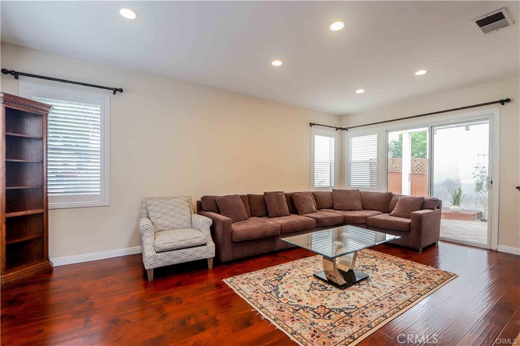 11 Mondrian Property Photo 6