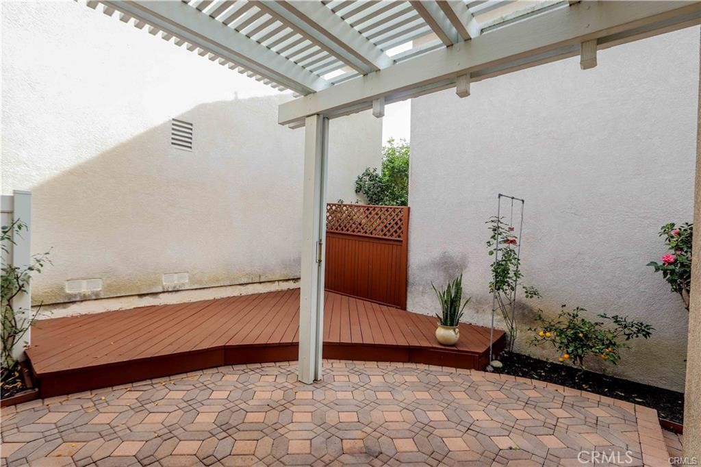 11 Mondrian Property Photo 26