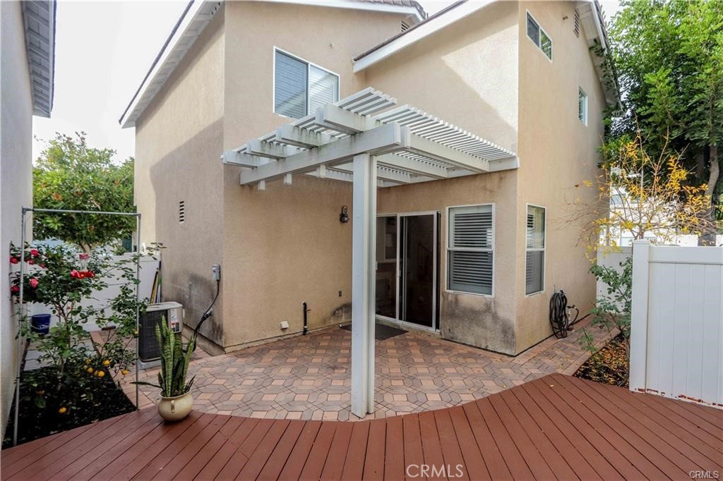 11 Mondrian Property Photo 28