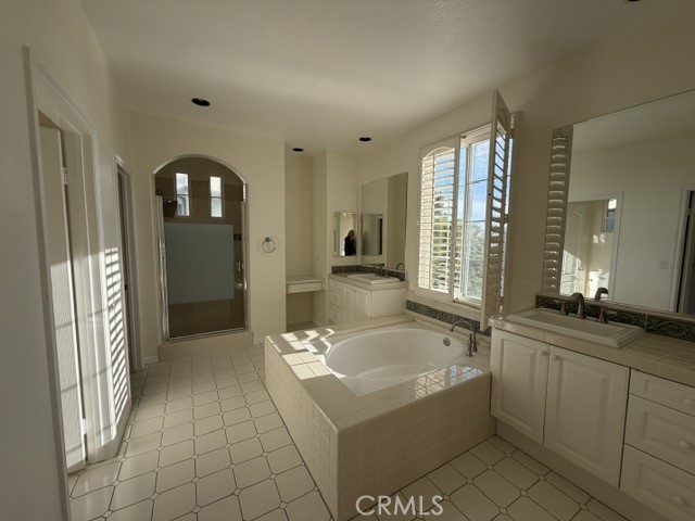 14 Anacapri Property Photo 16