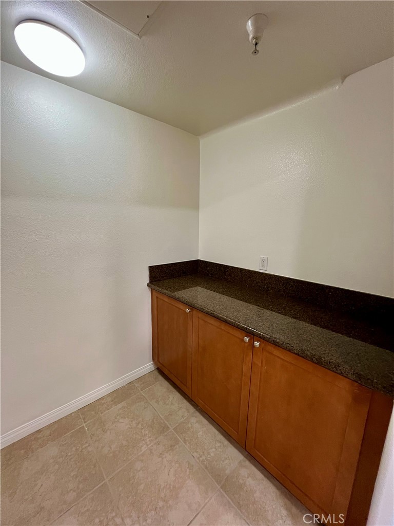 17168 Newhope 202 Property Photo 8