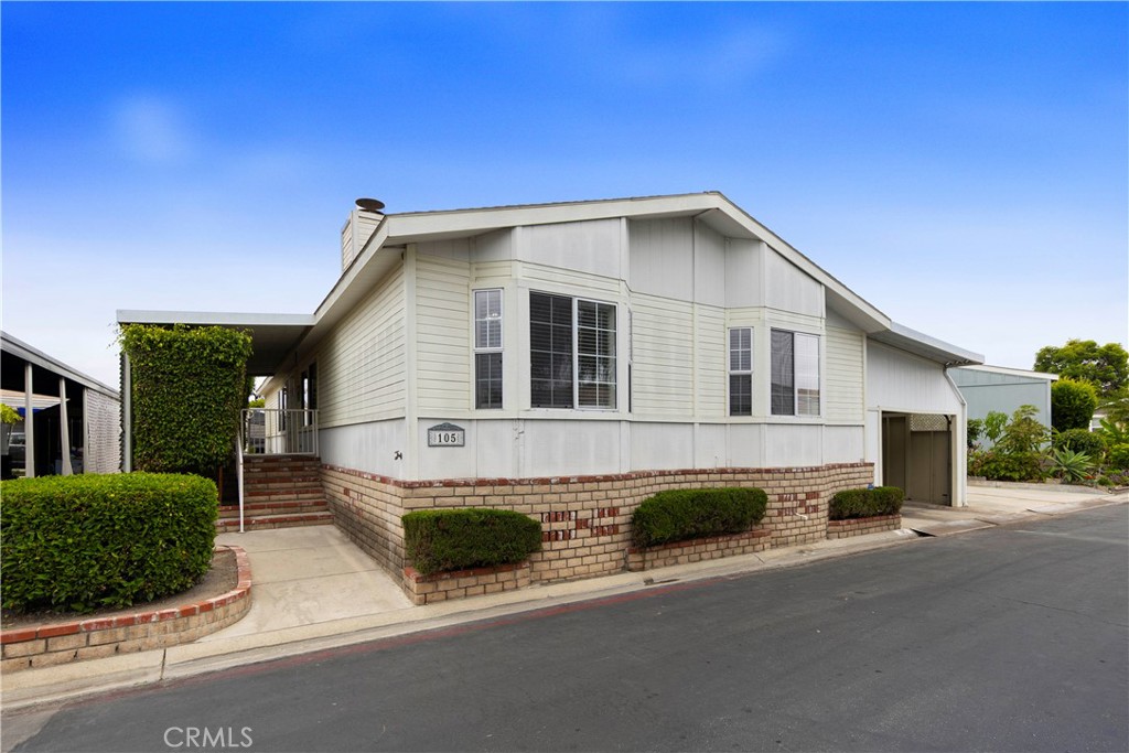 1919 W Coronet 105 Property Photo 1