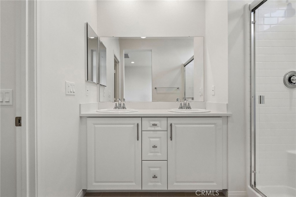 5876 Linden Ave Avenue 7 Property Photo 19