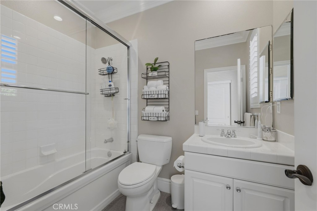 10 Jenny Property Photo 28