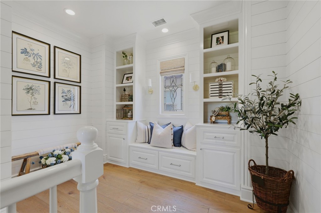 10 Jenny Property Photo 31