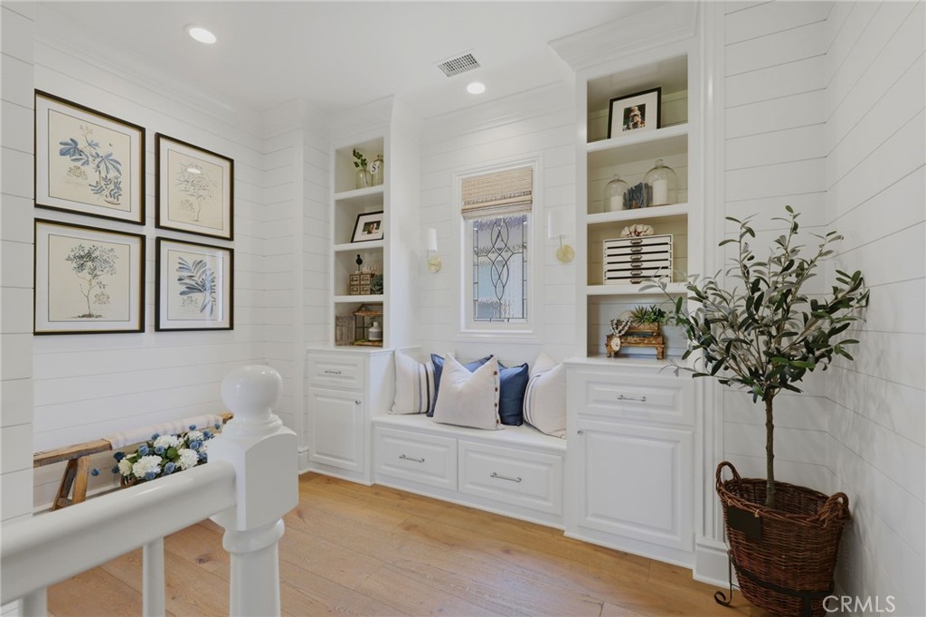 10 Jenny Property Photo 31