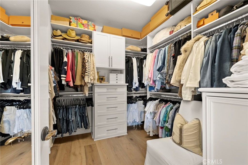 10 Jenny Property Photo 37