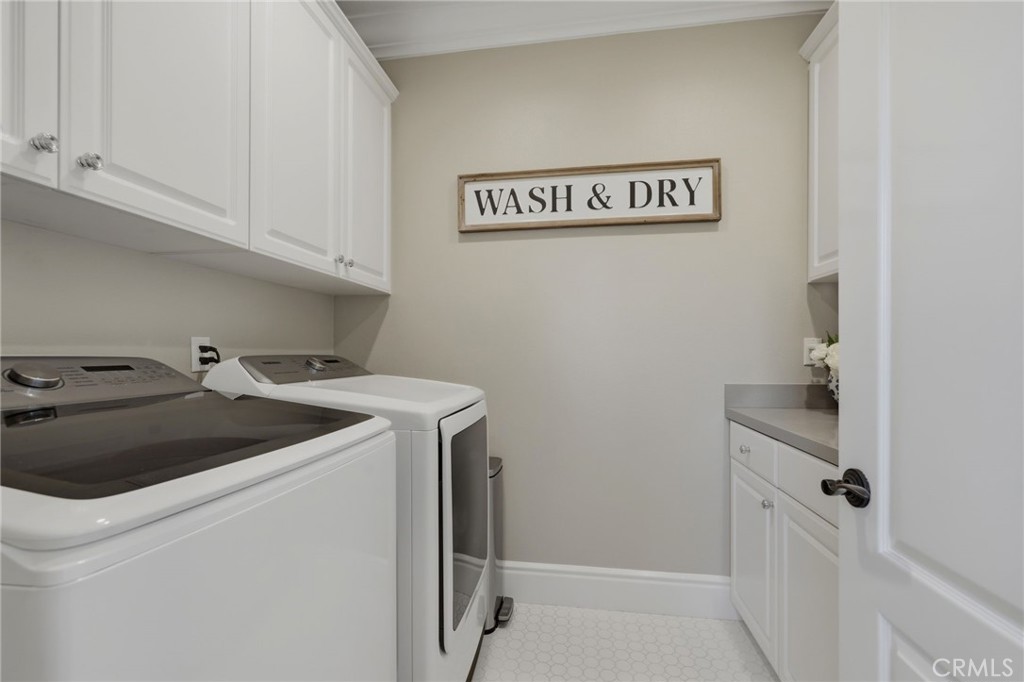 10 Jenny Property Photo 48