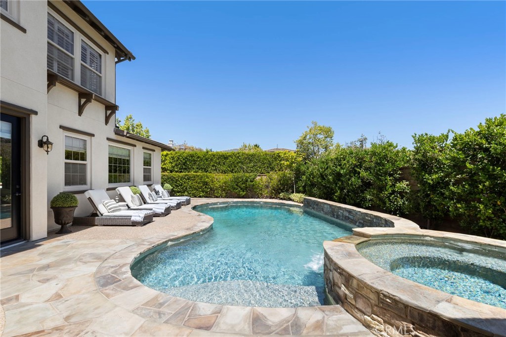 10 Jenny Property Photo 53