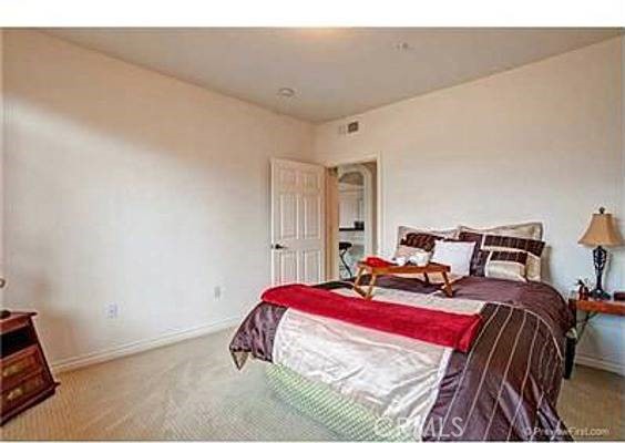 9253 Regents Road A211 Property Photo 6
