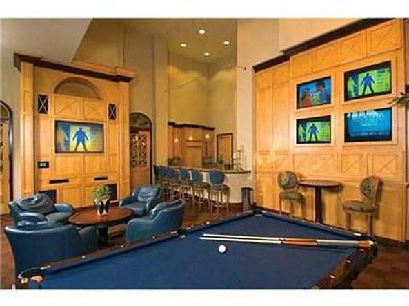 9253 Regents Road A211 Property Photo 12