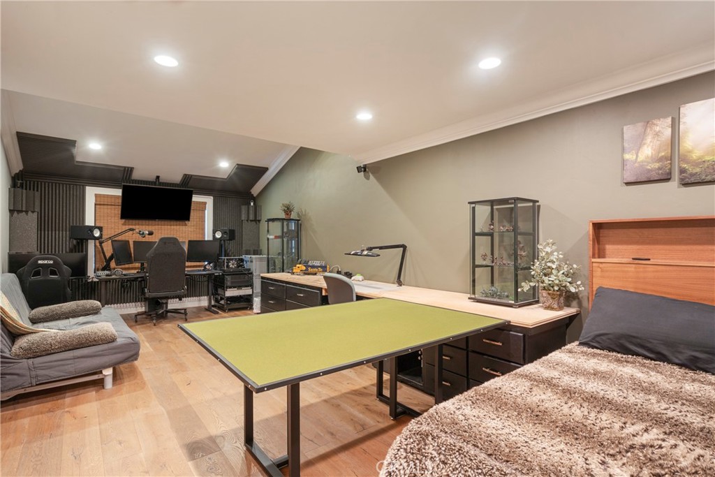 18821 Ridgeview Circle Property Photo 19