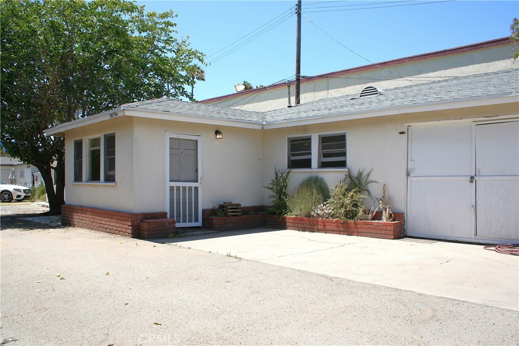 19154 BEACH Boulevard B Property Photo 1