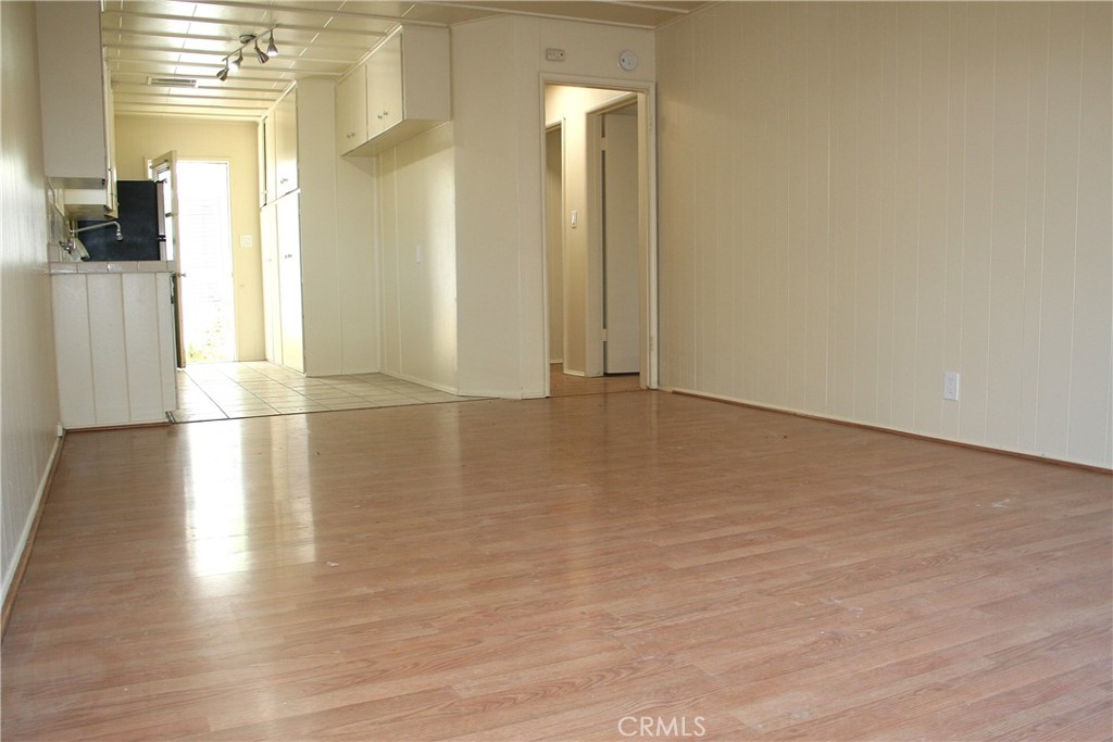 19154 Beach Boulevard B Property Photo 3