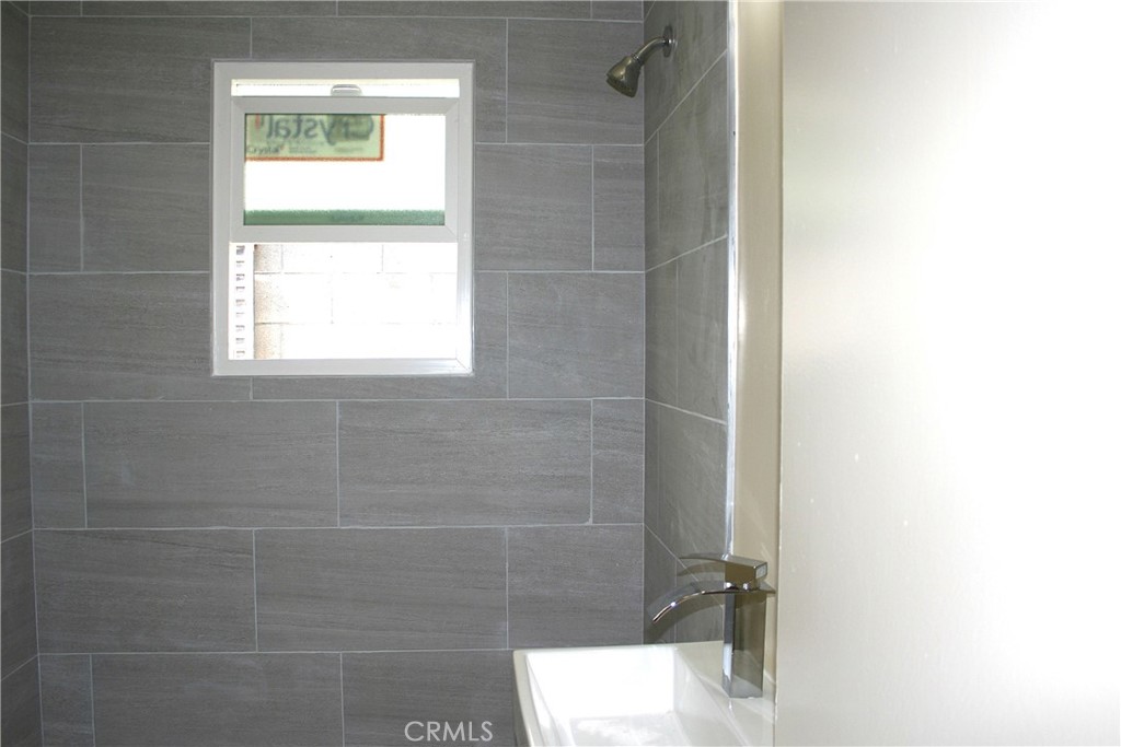 19154 Beach Boulevard B Property Photo 10