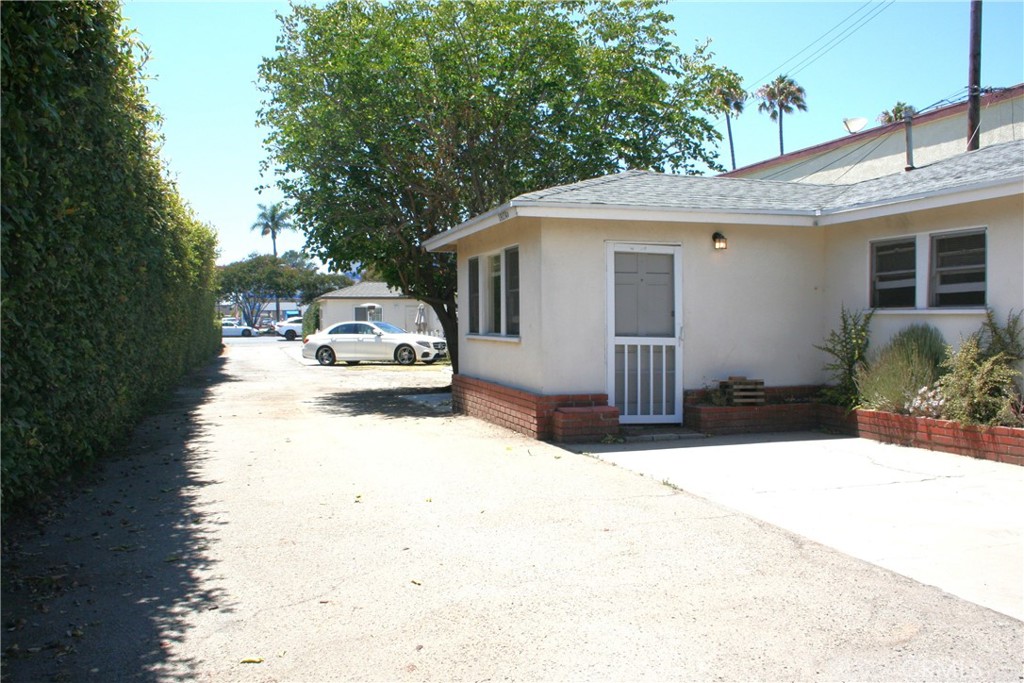 19154 Beach Boulevard B Property Photo 20