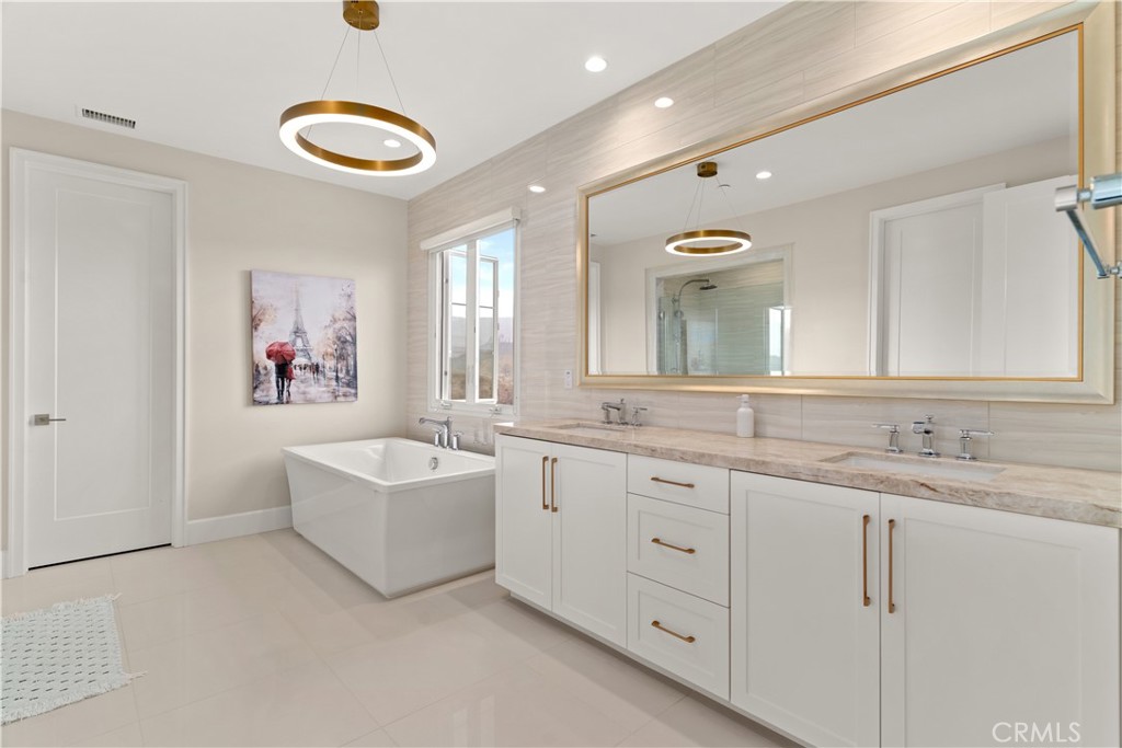 115 Sky Hts Property Photo 19