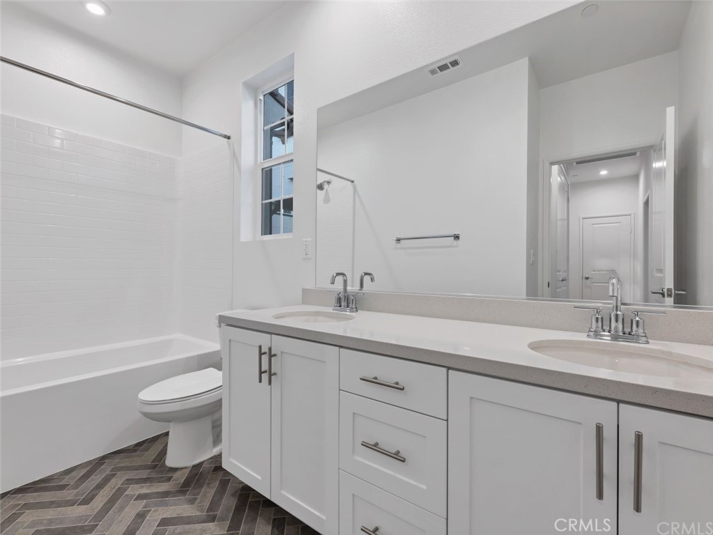 8149 Inventor Property Photo 12