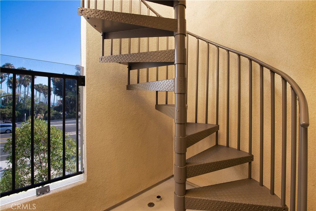 1523 Doheny Property Photo 28