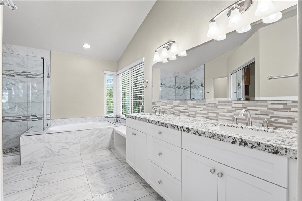 31772 Via Del Viento Property Photo 24