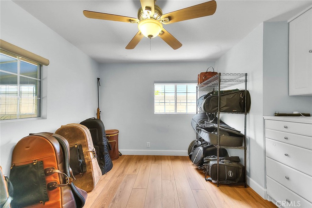 1342 W Southgate Property Photo 32