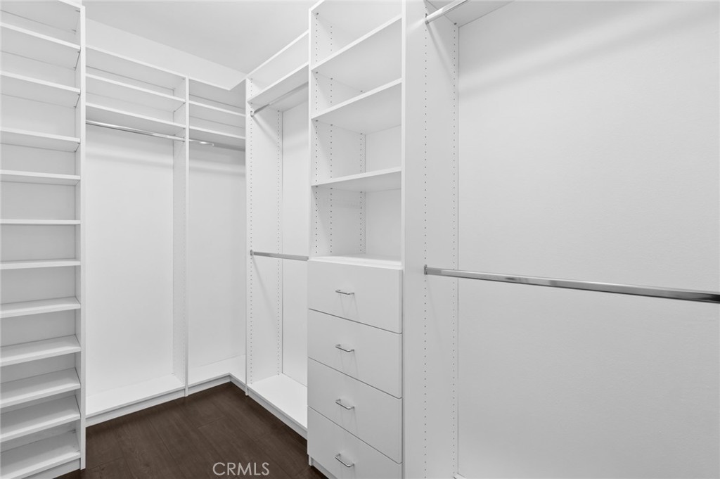 10 Newton Court Property Photo 23