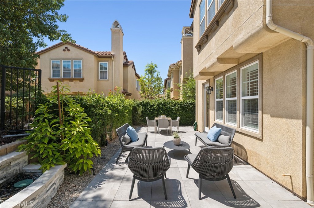 10 Newton Court Property Photo 40