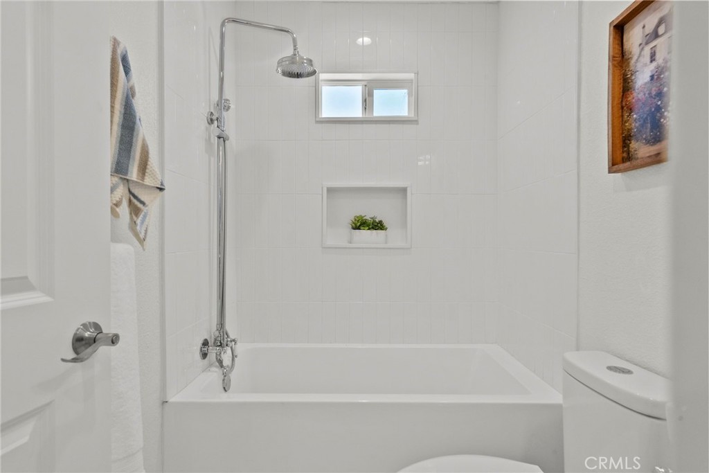 3705 S St Andrews Property Photo 18