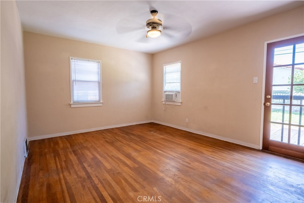 175 W 9th Property Photo 27