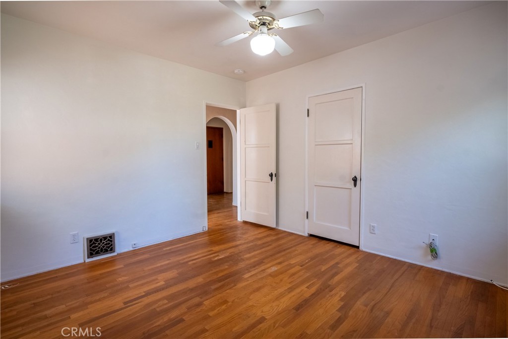 175 W 9th Property Photo 32