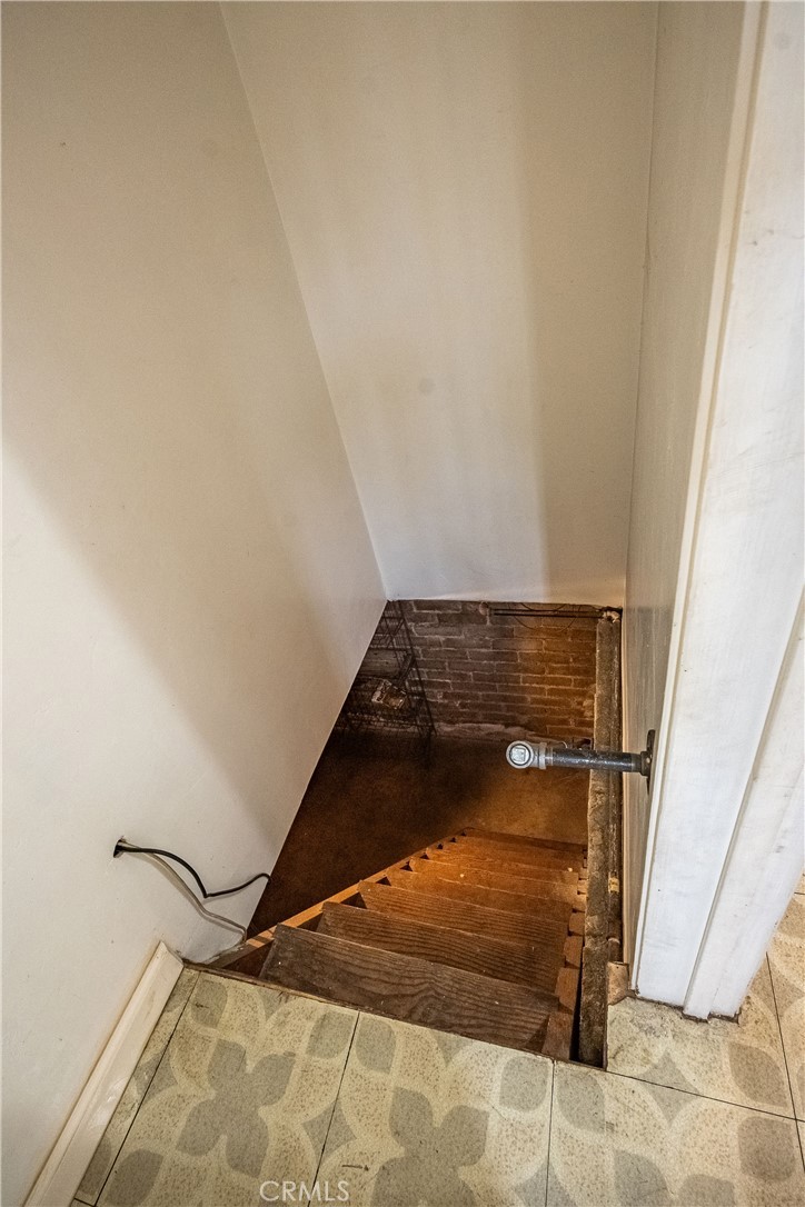 175 W 9th Property Photo 34