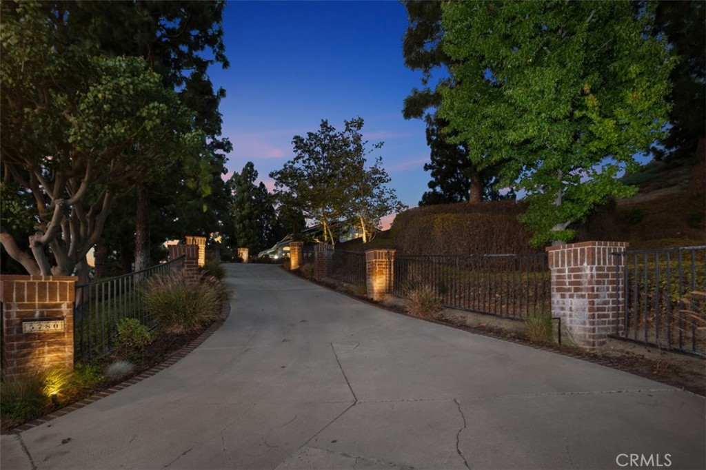 5780 E River Valley Trail Property Photo 9