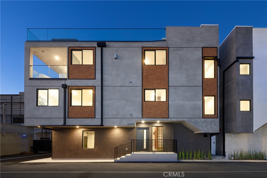 16811 14th Property Photo 1