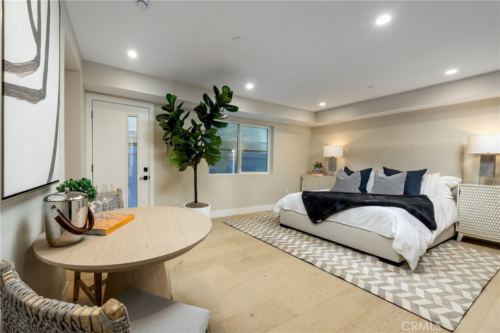 16811 14th Property Photo 6